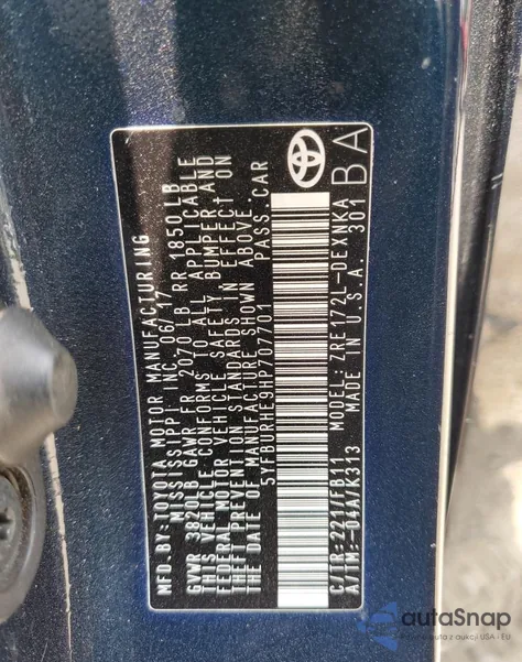 2017 Toyota Corolla L z USA, uszkodzony, nr VIN 5YFBURHE9HP707701